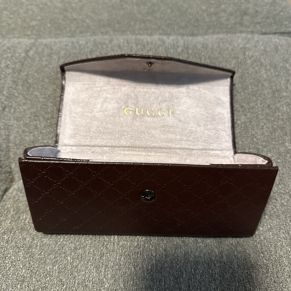 Gucci Chic Black Rectangular Sunglasses - image 5